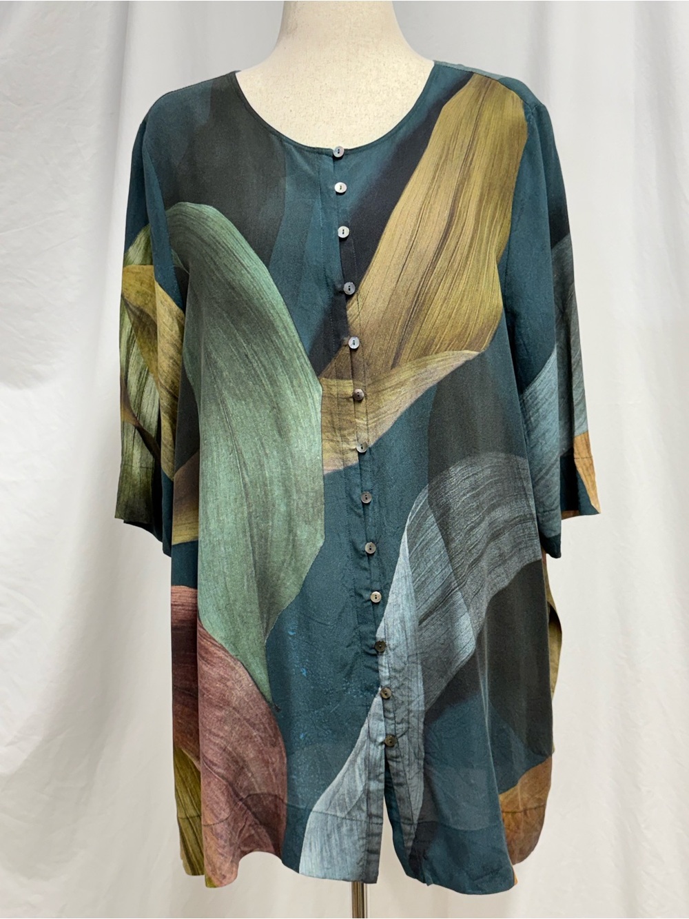 Poetry Fashion 100% Silk 3/4 Sleeve Teal Botanical Print Button-Front Tunic